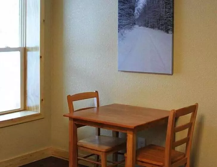 Motelli Tahquamenon Suites Lodging