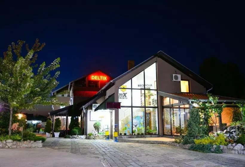 ペンション Deltix Apartments