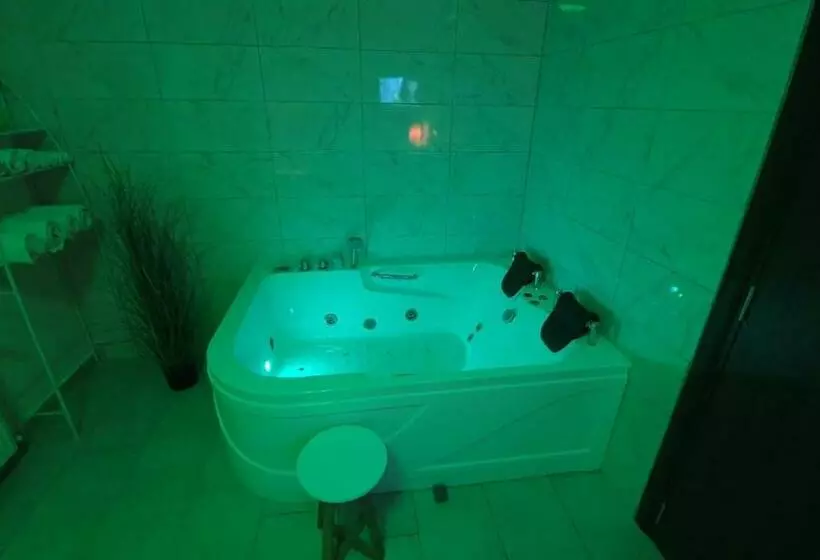 ペンション Deltix Apartments