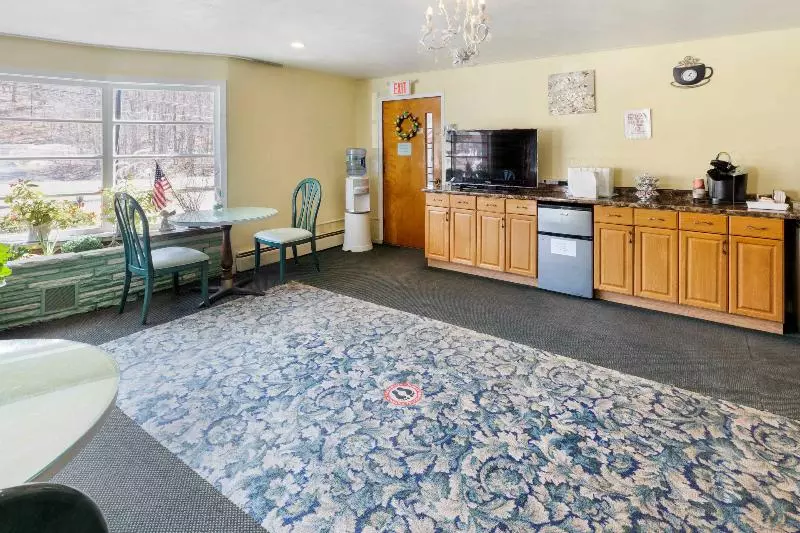 Retkeilymaja Oyo Hotel Buena Vista Delhi