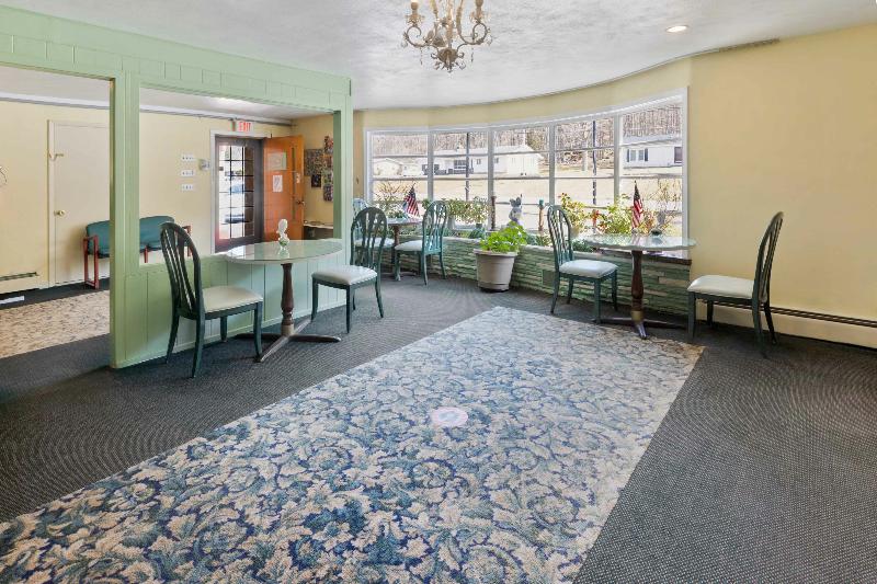 호스텔 Oyo Hotel Buena Vista Delhi