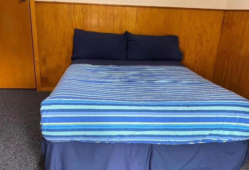 ユースホステル National Park Backpackers