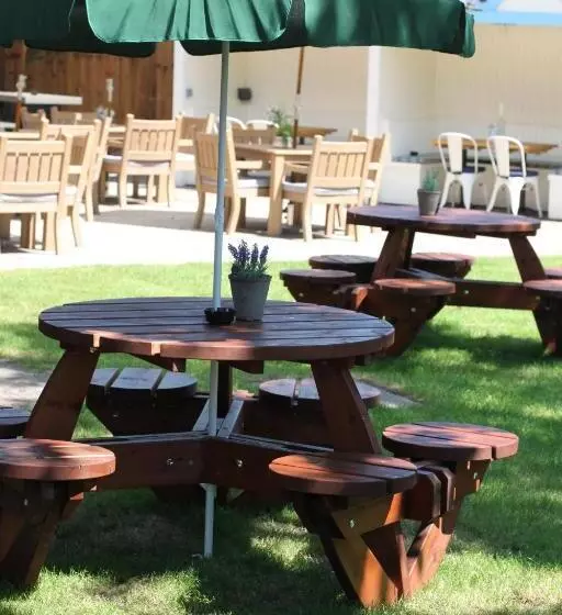 ユースホステル The Station