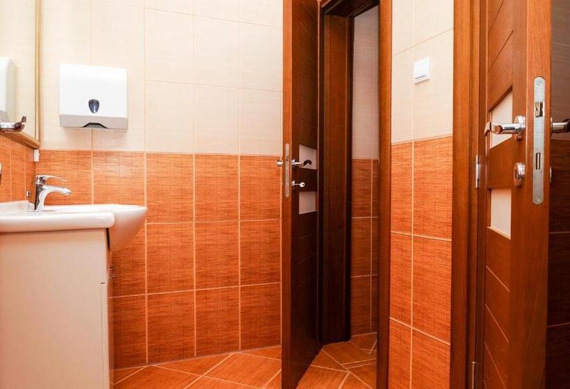 Apart Hotel Apple Cat Montenegro Ko Bijela