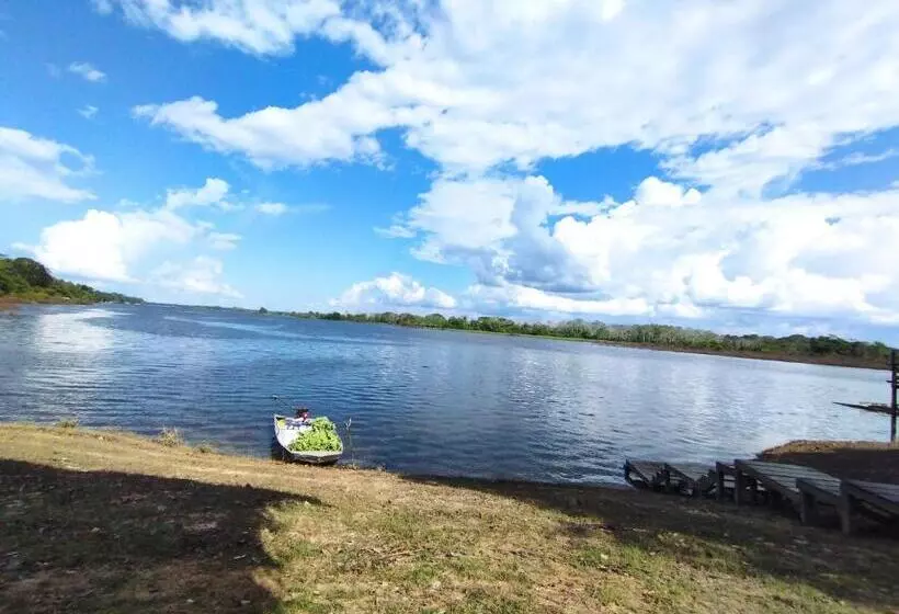 Hotelli Eware Refugio Amazonico