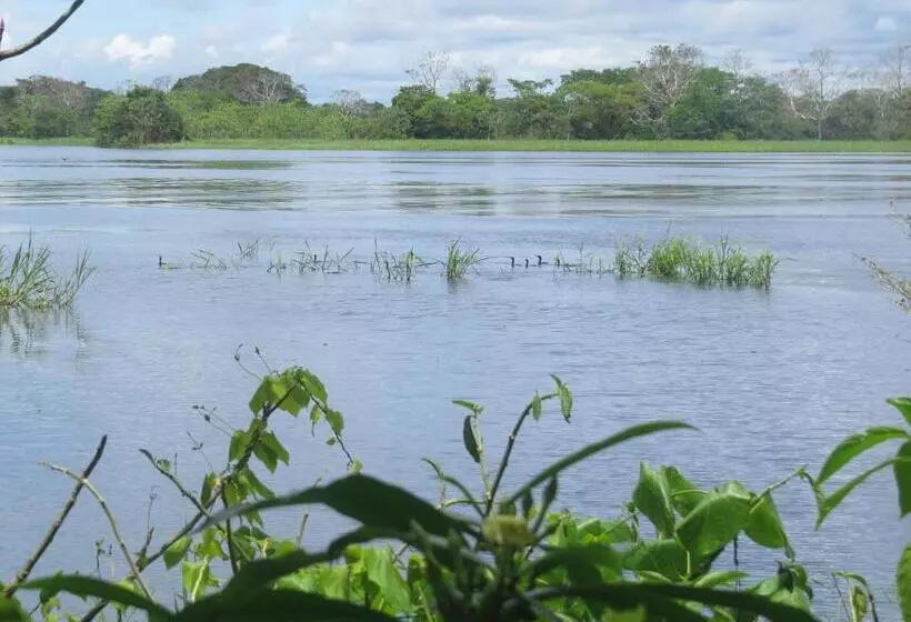 Hotelli Eware Refugio Amazonico