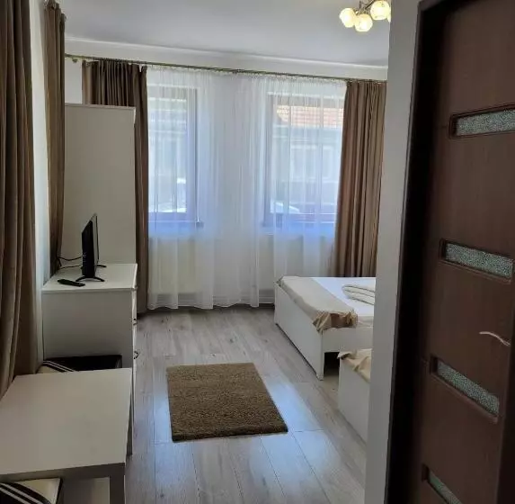 Majatalo Casa Floare De Colt