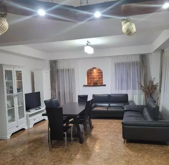 Majatalo Casa Floare De Colt