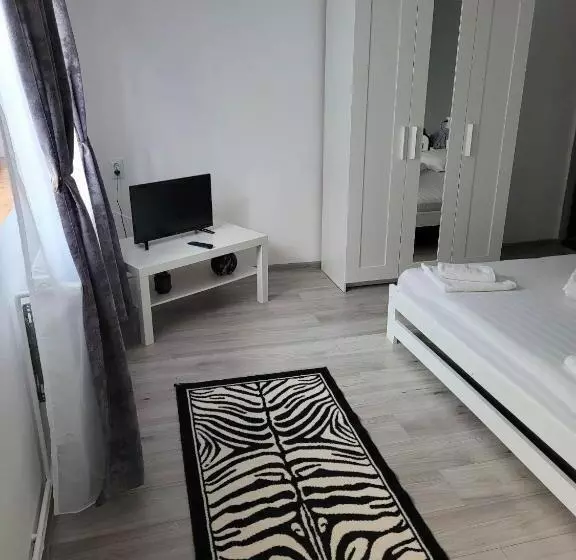 Majatalo Casa Floare De Colt