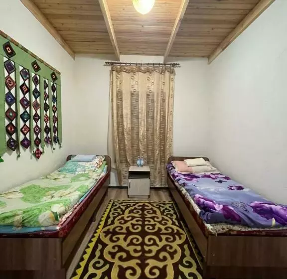 پانسیون Guest House Guljan