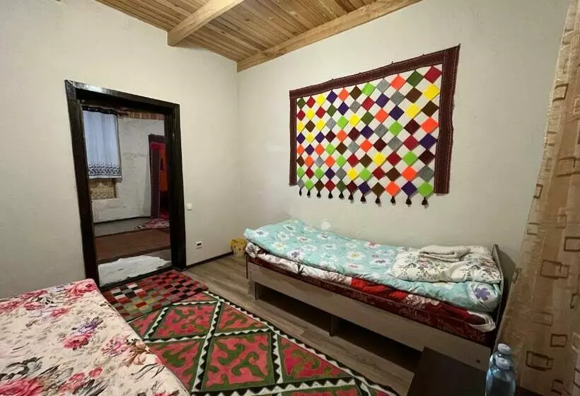 پانسیون Guest House Guljan