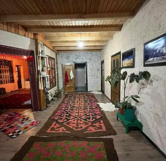 پانسیون Guest House Guljan
