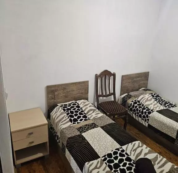 پانسیون Guesthouse Svanuri Sakhli