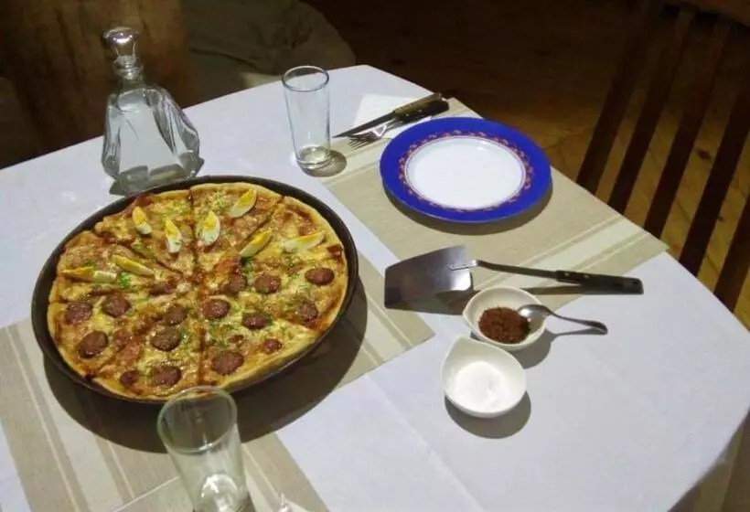 ペンション La Frontera Bed & Breakfast, Valle Cochamó