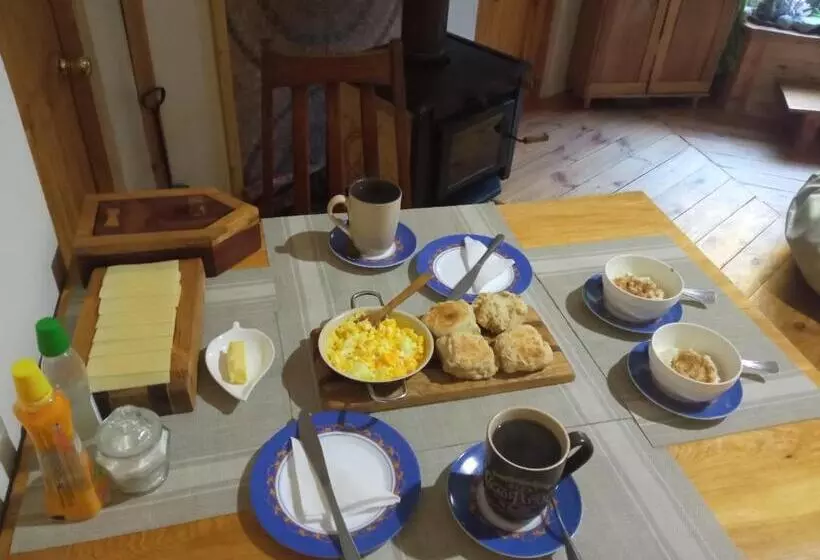 ペンション La Frontera Bed & Breakfast, Valle Cochamó
