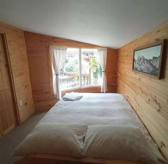 ペンション La Frontera Bed & Breakfast, Valle Cochamó