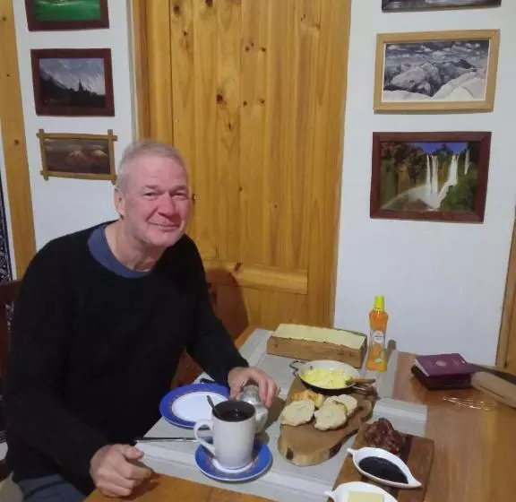 ペンション La Frontera Bed & Breakfast, Valle Cochamó