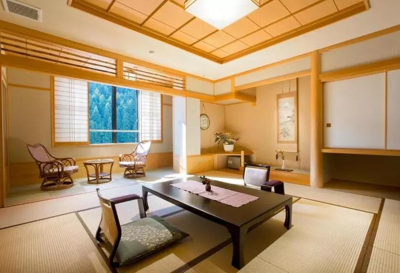 Ryokan Yura No Yado Seifuen