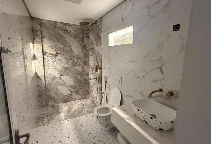 پانسیون Hamsat Suite