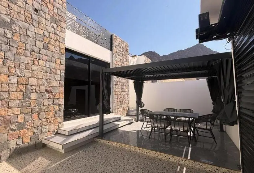 پانسیون Hamsat Suite