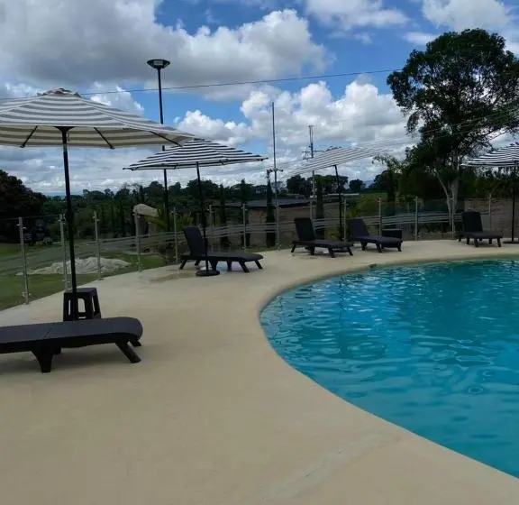 ホテル Mahawi Resort