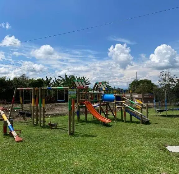 ホテル Mahawi Resort