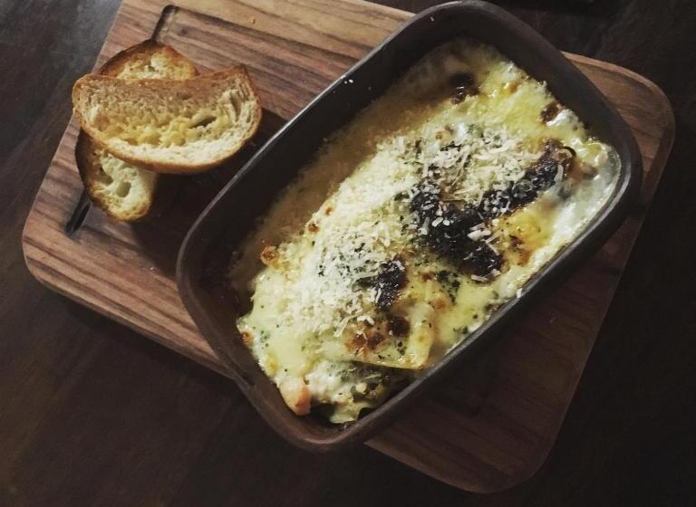 Bed & Breakfast Chuza Longa Home