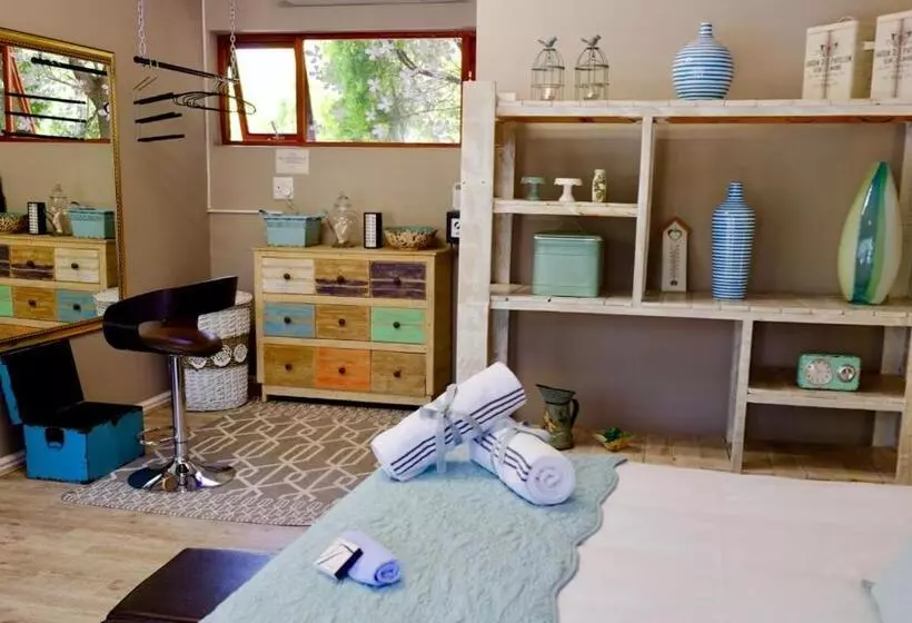 ベッドアンドブレックファースト Milly S Touch Studios