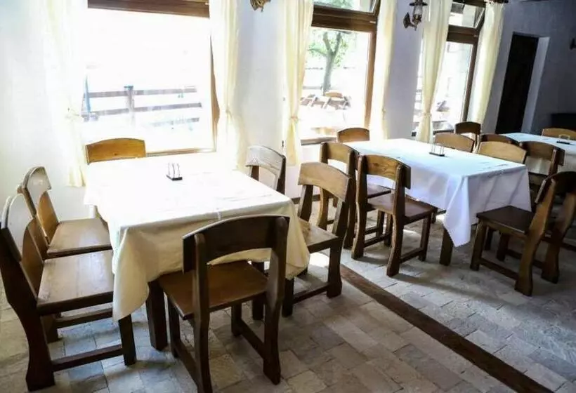 Hotelli Delchovski Han