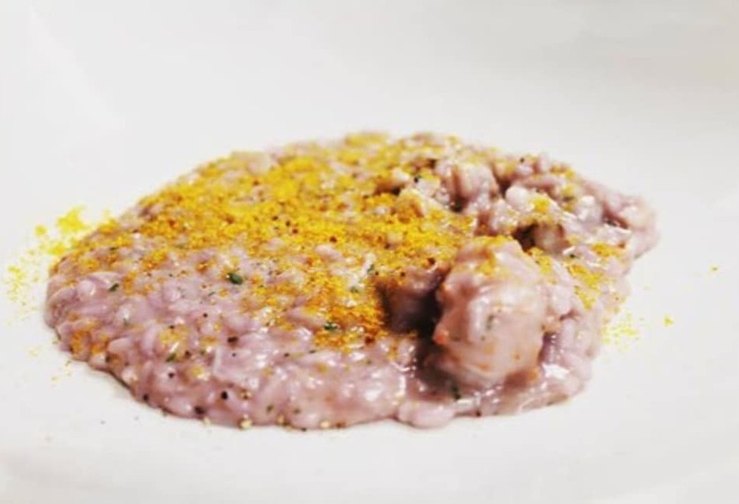 Отель Montiruju