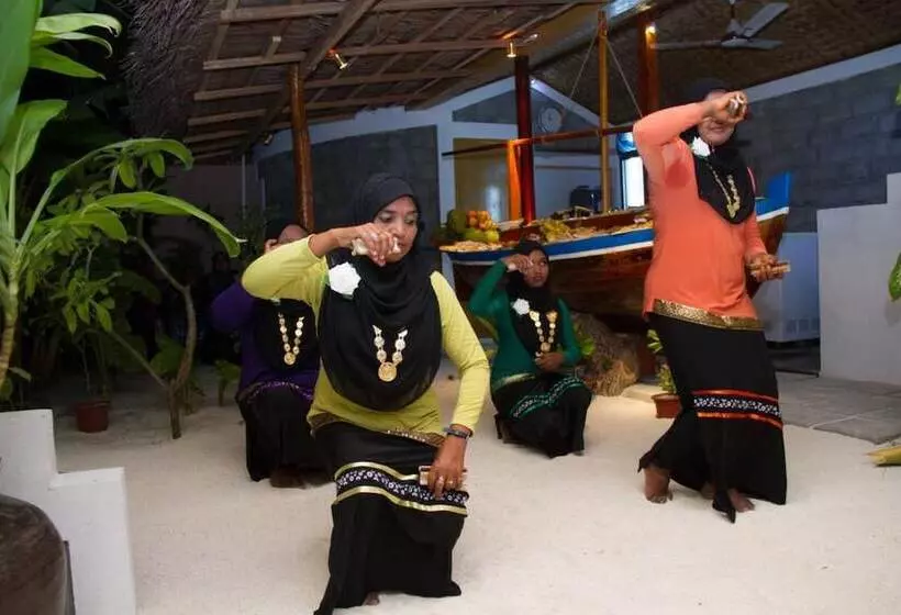 پانسیون Alvi Star Inn