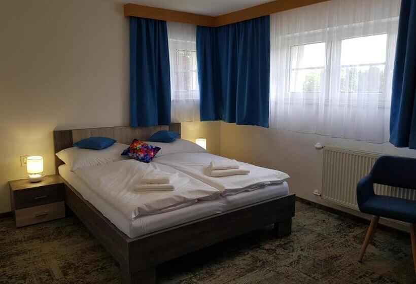 פנסיון Penzion Vila Tereza