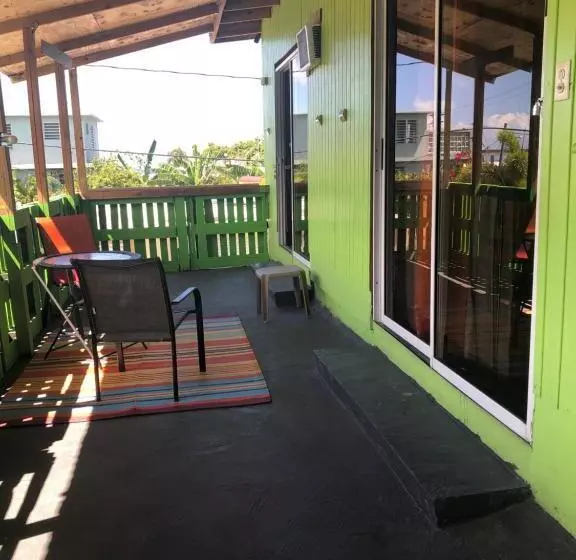 پانسیون Vieques Good Vibe Guest House