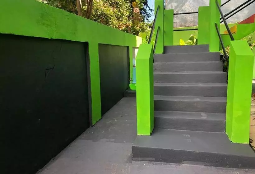 پانسیون Vieques Good Vibe Guest House