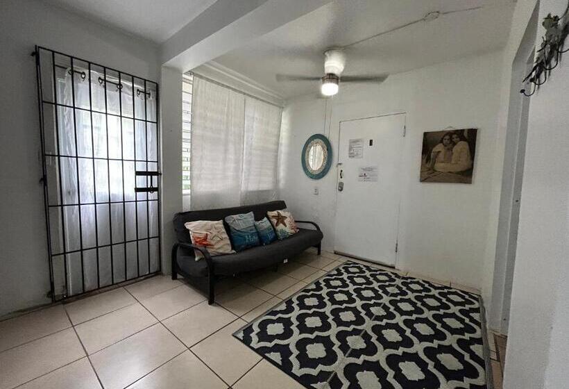 پانسیون Vieques Good Vibe Guest House