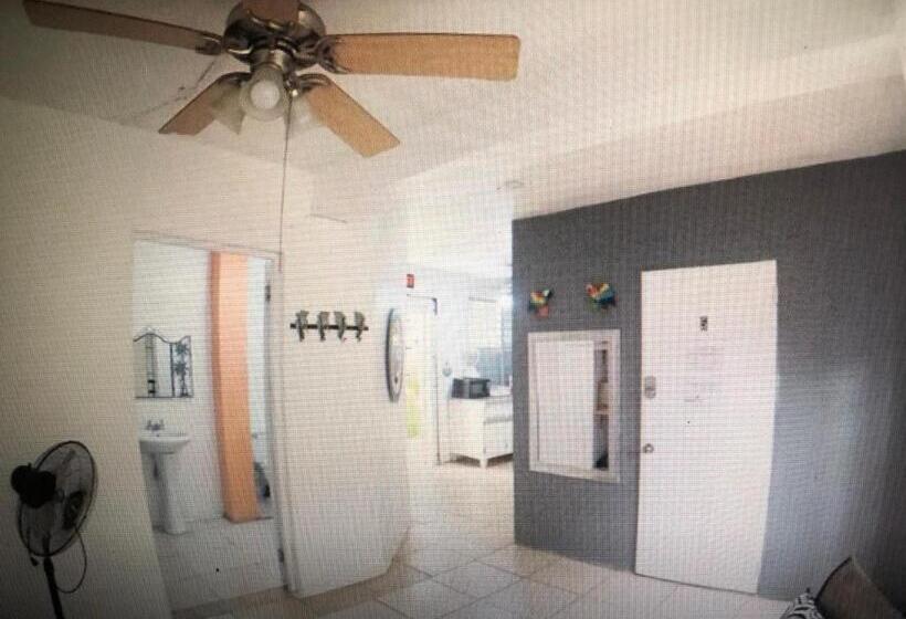 پانسیون Vieques Good Vibe Guest House