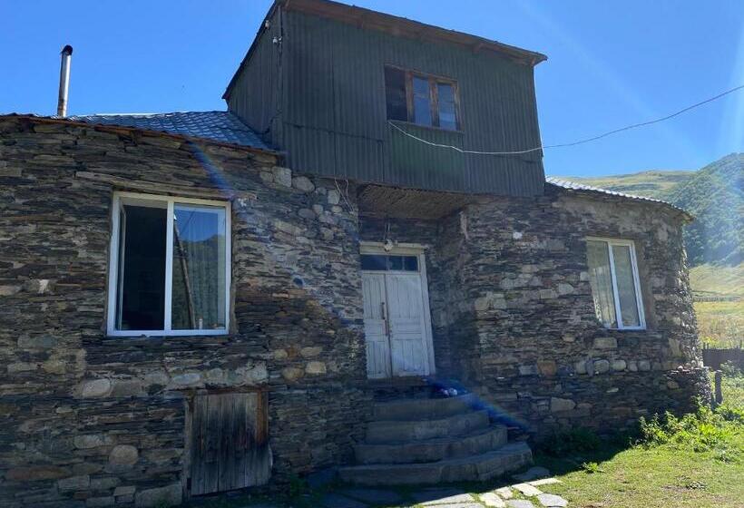 پانسیون Guesthouse Qaldea