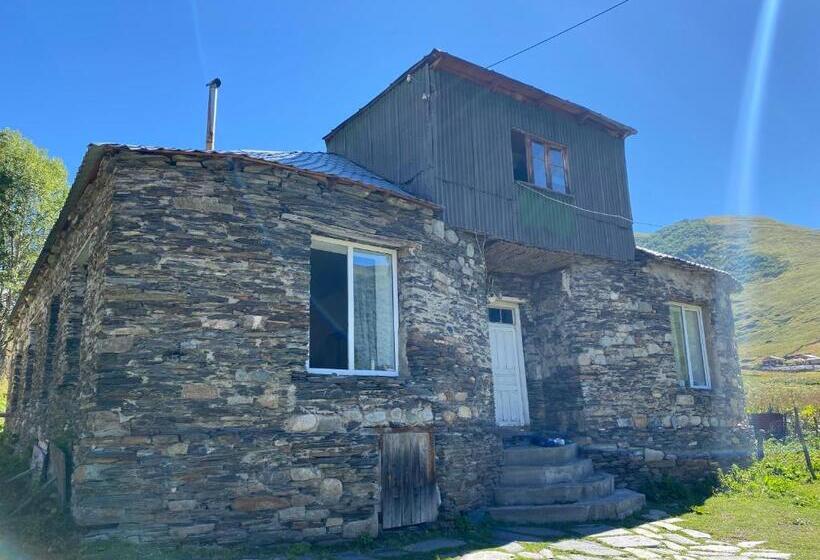 پانسیون Guesthouse Qaldea