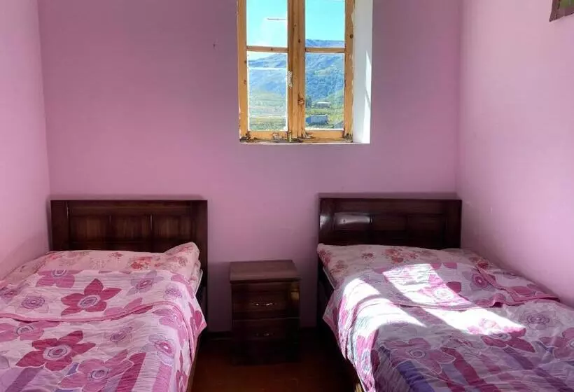 پانسیون Guesthouse Qaldea