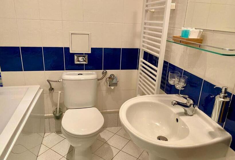 Zámecký Hotel Zlatý Orel