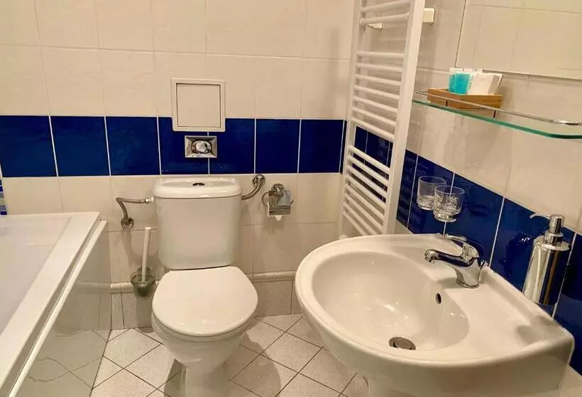 Zámecký Hotel Zlatý Orel