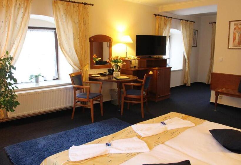 Zámecký Hotel Zlatý Orel
