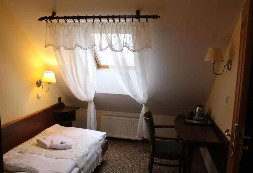 Zámecký Hotel Zlatý Orel