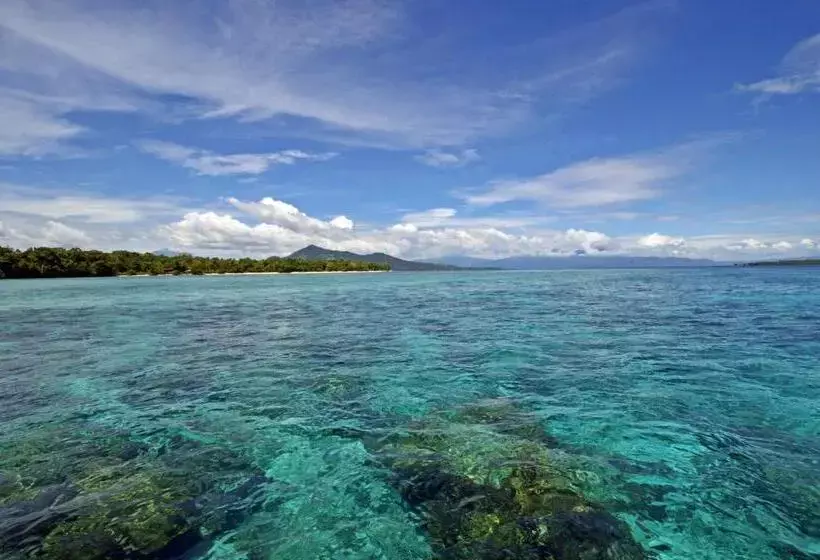 Hotelli Bunaken Divers Sea Breeze Resort