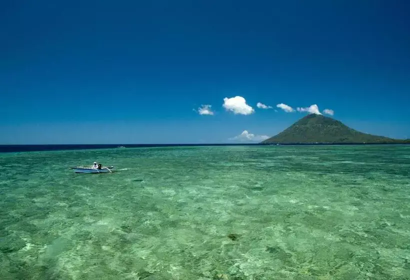 Hotelli Bunaken Divers Sea Breeze Resort