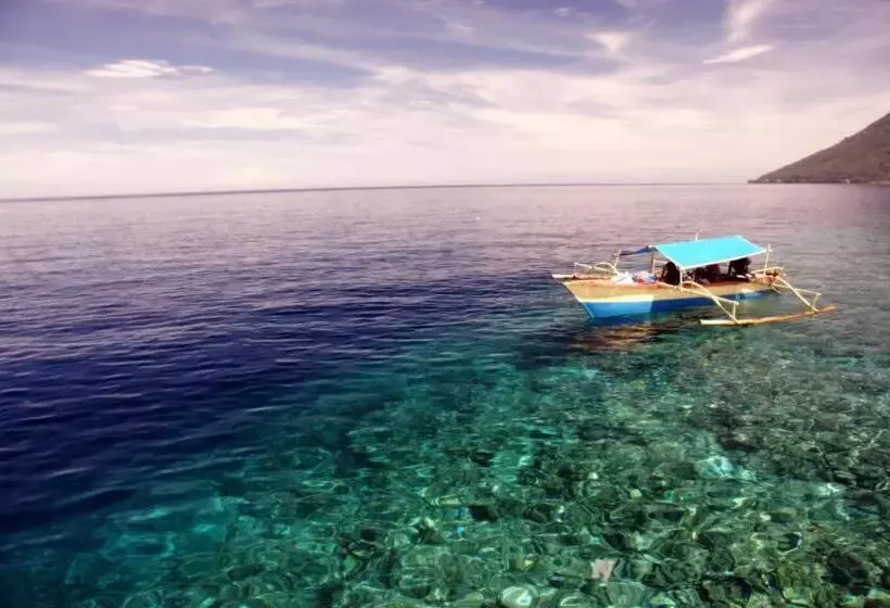 Hotelli Bunaken Divers Sea Breeze Resort