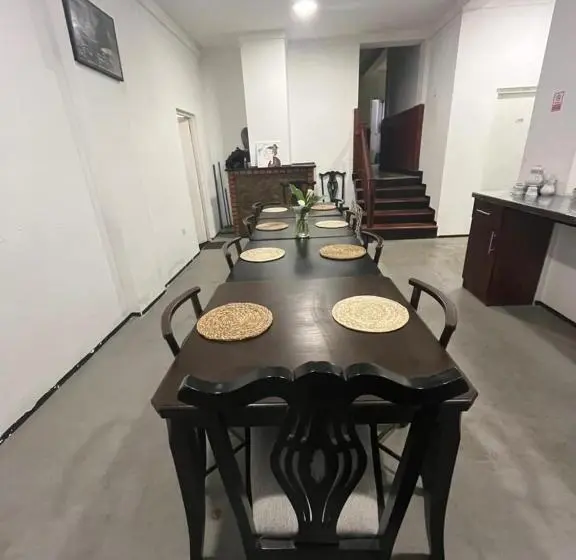 هتل Lavender Villas Nuwara Eliya