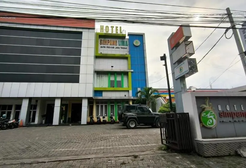 Otel Simpang Lima Semarang