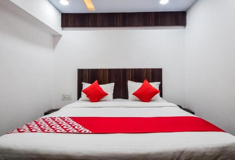 Fabhotel Tak International