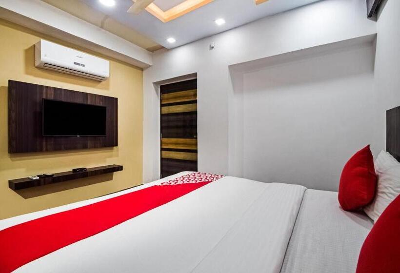 Fabhotel Tak International